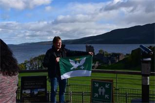 Tajemná hladina jezera Loch Ness. Skotsko, Spojené království Velké Británie a Severního Irska.